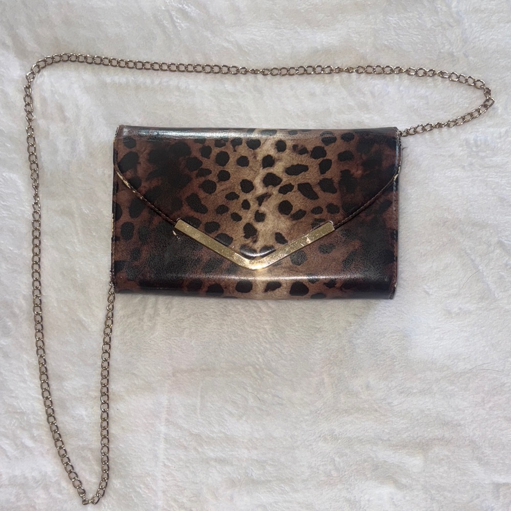 Leopard Print Chain Clutch
